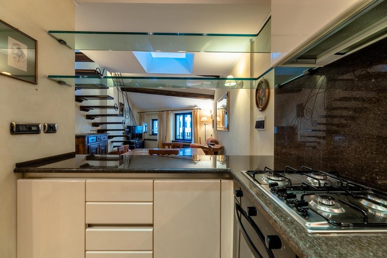 Dimora Lucrezia Apartment Savona Luaran gambar