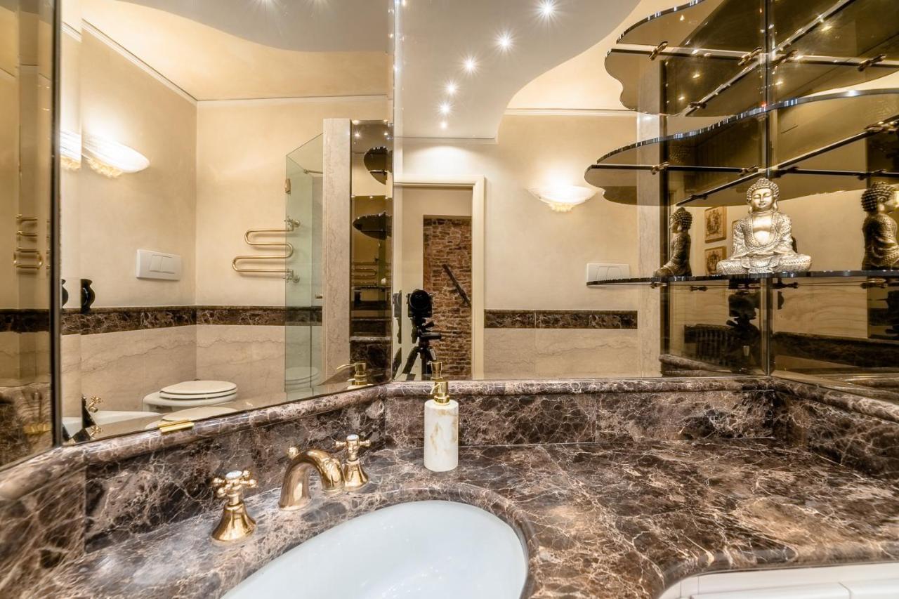 Dimora Lucrezia Apartment Savona Luaran gambar