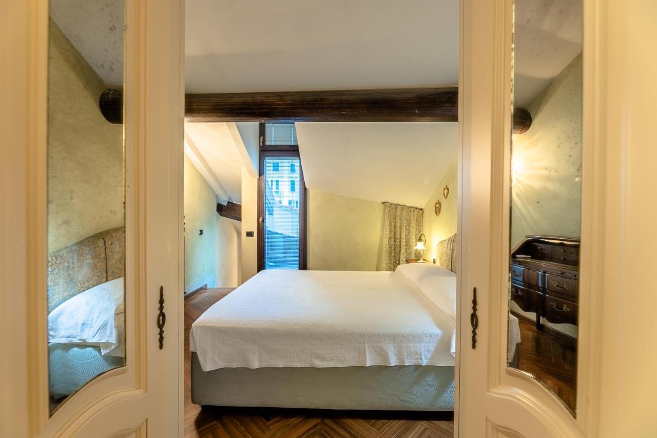 Dimora Lucrezia Apartment Savona Luaran gambar